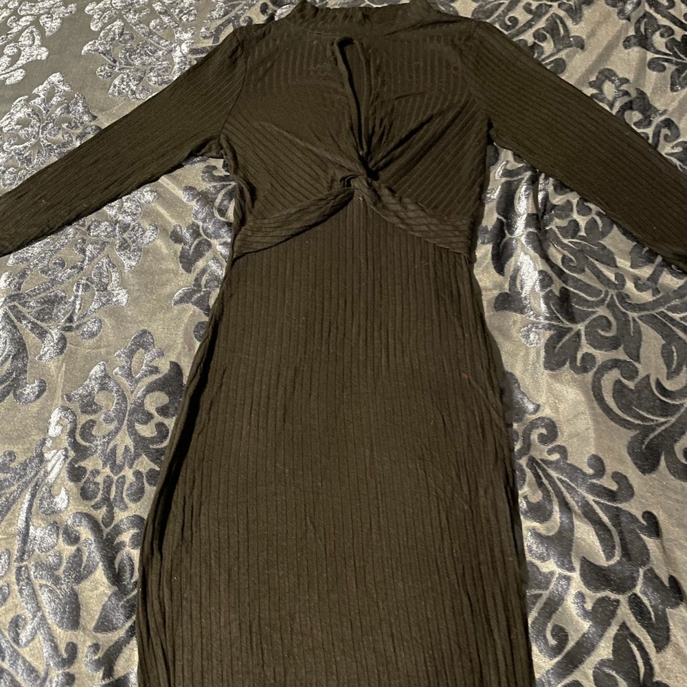 Black Fitted Stretch Dress With Opening